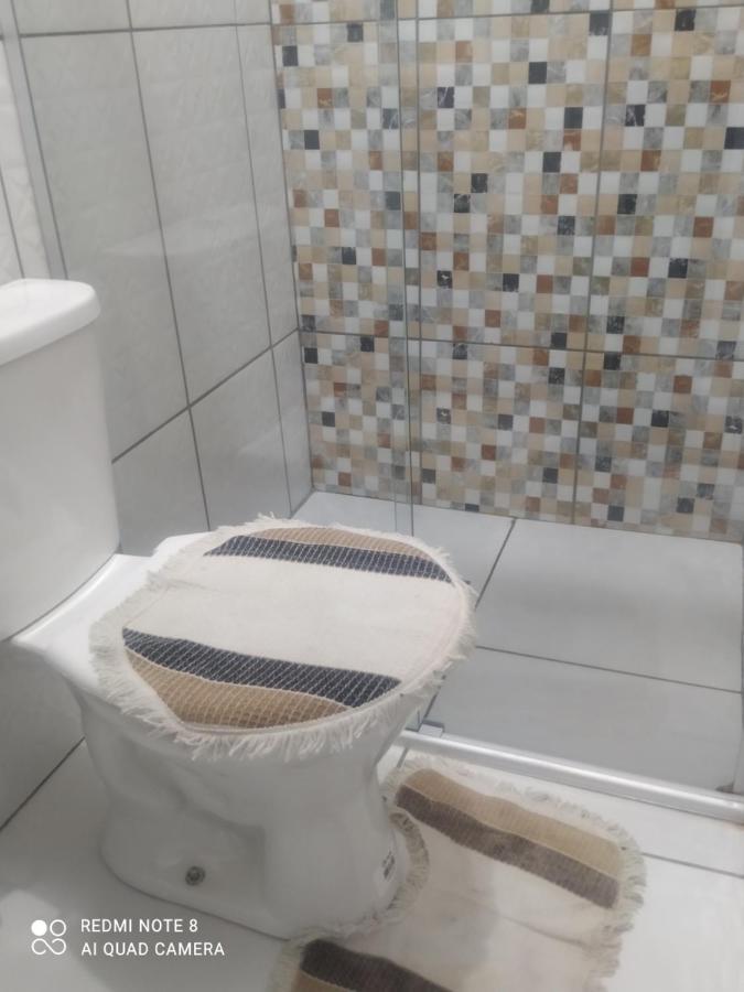 Pousada Quarto Casal Com Ar,Frigobar, Garagem Апаресида Экстерьер фото